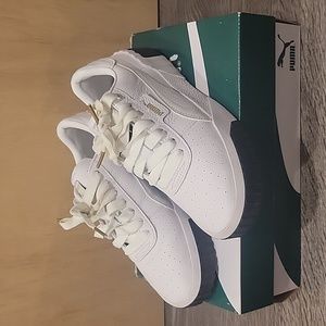 Puma Sneakers